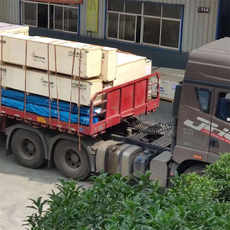 乌鲁木齐至新疆阿勒泰福海县物流专线，一站式服务，让您的货物畅行无忧